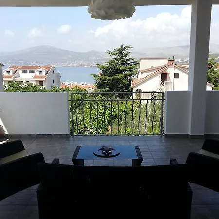 Leona Appartement